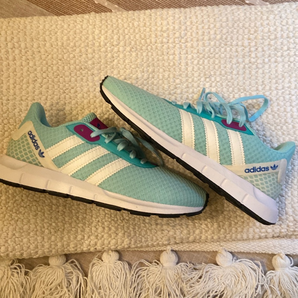 Women’s adidas sneakers size 6 1/2 barely worn very comfortable! Turq purp.